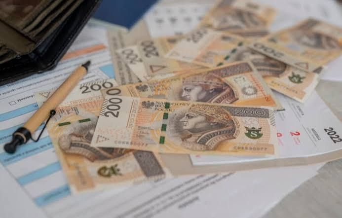Błyskawiczna Pożyczka z komornikiem bez BIK Gdynia - Zdjęcie 1
